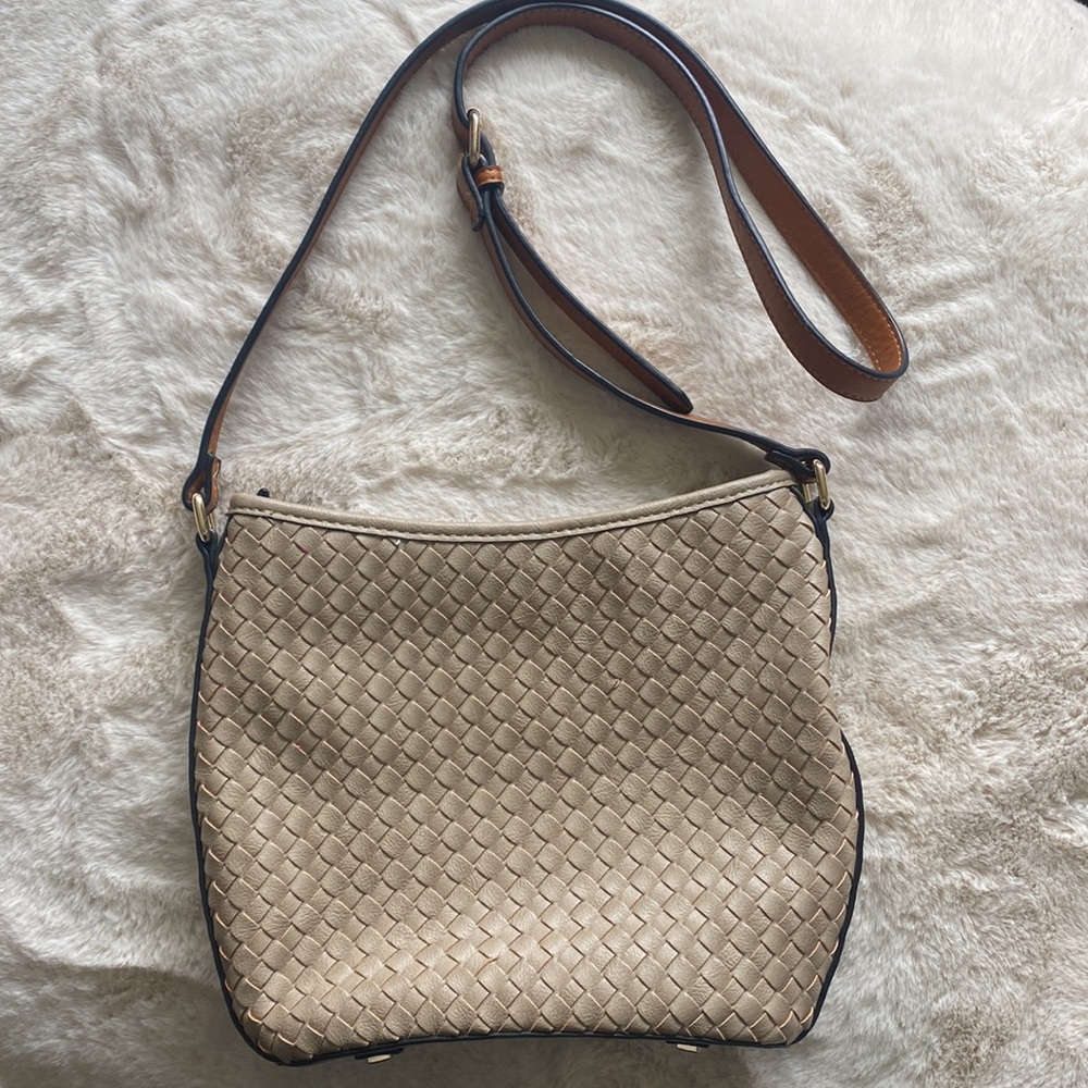 Simply Noelle Shoulder Bag - Picture 3 of 9